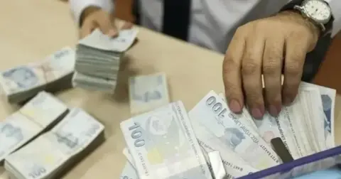 Cumhuriyet Bayramı'nda bankalar açık mı, para transferi yapılabilecek mi?