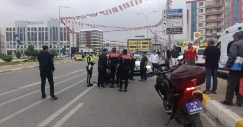 Şanlıurfa’da otomobilin çarptığı 16 yaşındaki çocuk ağır yaralandı
