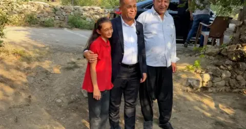 Saimbeyli’de başkandan bisiklet isteyen İclal’in hayali gerçek oldu