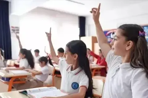 Sivas'ta KPSS Ortaöğretim heyecanı küpeleri unutturdu