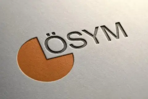 Sivas'ta KPSS Ortaöğretim heyecanı küpeleri unutturdu