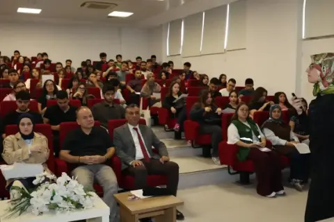 Gazipaşa’da 65-80 yaş arası vatandaşlara sanat ve eğlence dolu gün