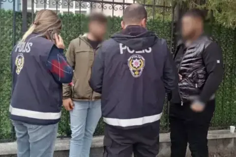 Adana’da okul çevrelerinde öğrenci güvenliği için 118 bin kişinin GBT’si sorgulandı