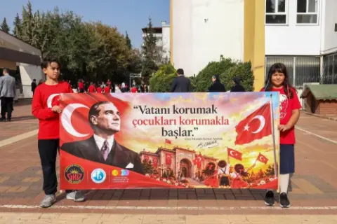 Umut Yılmaz’dan Gazianteplilere 103 araçlık Cumhuriyet korteji daveti