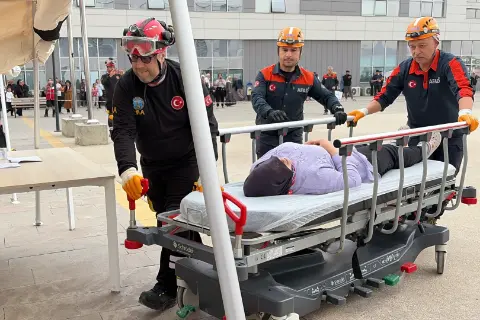 Osmaniye Eğitim ve Araştırma Hastanesi’nde gerçeği aratmayan tatbikat