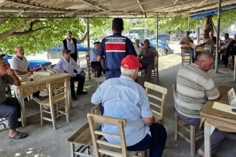 Adana’da jandarmadan dolandırıcılığa karşı “Ben Kanmam” uyarısı