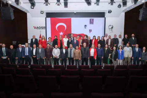 Adana’nın sanayi hafızası AOSB’de sanatla buluştu