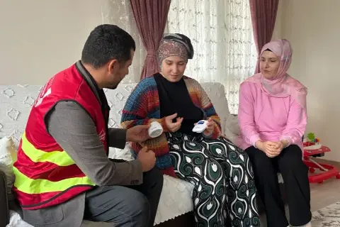 Ceyhan’da Cumhuriyet Bayramı kutlamaları çelenk sunma töreniyle başladı