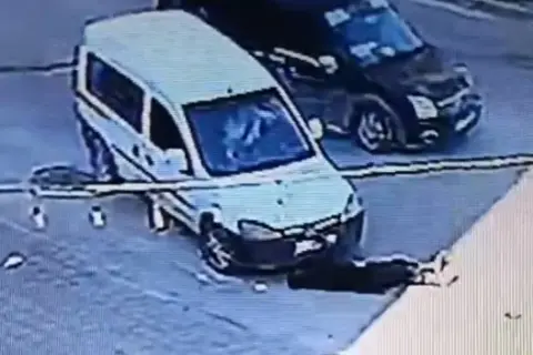 Önüne yattığı aracı kaçırdı, kaza yaptıktan sonra “Kendimde değildim” dedi