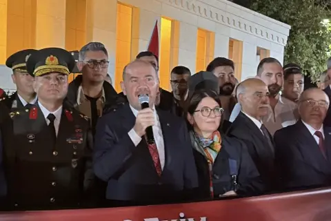 Osmaniye’de 103 metrelik Türk bayrağıyla Cumhuriyet yürüyüşü