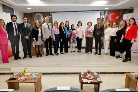 Adana’da özel çocuklar Cumhuriyet coşkusunu mutfakta yaşadı