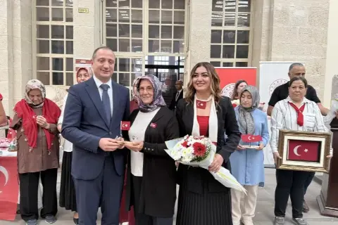 Tarsus’ta Cumhuriyet coşkusu el emeği eserlerle buluştu