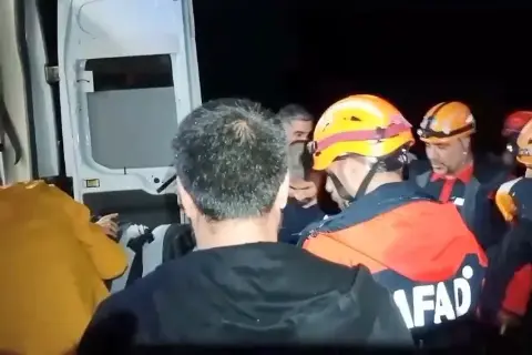 Adana’da hastanede dehşet: Kızını öldürmek isteyen baba özel harekâtla yakalandı