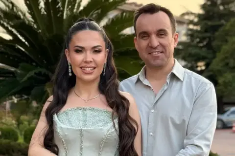 Fenomen Özlem Öz'in Instagram hesabına erişim engeli geldi