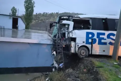Hatay’da kuyumcu hırsızlığı kamerada: 100 bin TL’lik altın çaldılar