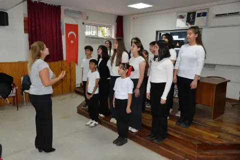 Yavuzlar Ortaokulu Cumhuriyet Bayramı’nı coşkuyla kutladı
