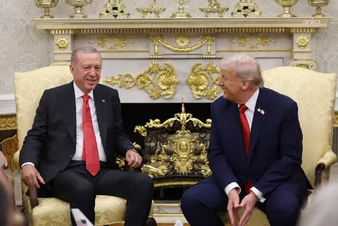 Cumhurbaşkanı Erdoğan, Trump ile görüştü: Türkiye-ABD ilişkileri ve bölgesel gelişmeler ele alındı