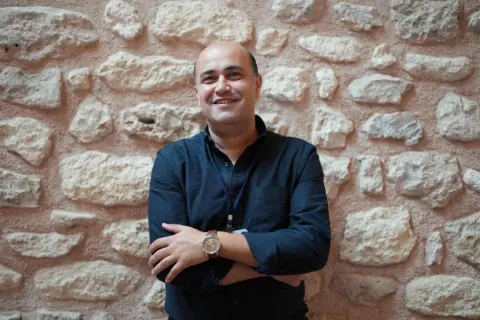 Buğulu aynadaki yüz ve uluslararası önemli sanatçı Kareem Helmy ile sohbet