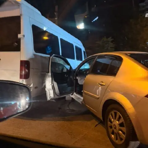 Esenyurt'ta maddi hasarlı kaza
