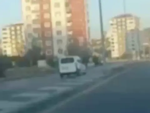 Doğanyurt Caddesi'nde ters şeritli araç