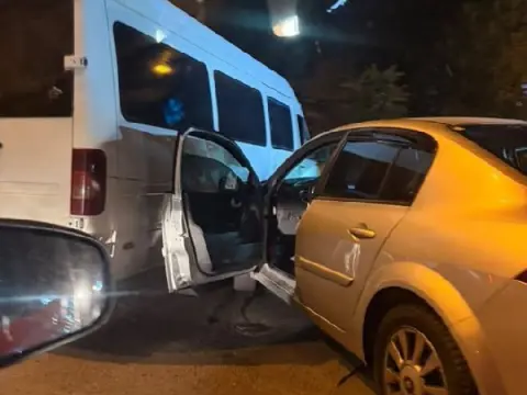 Esenyurt'ta maddi hasarlı kaza
