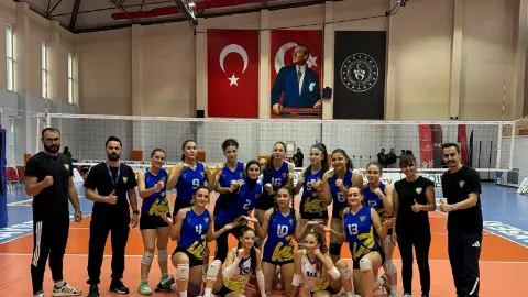 KVK Voleybol evinde set vermedi