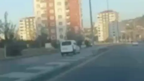Doğanyurt Caddesi'nde ters şeritli araç