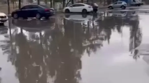 Doğu Sanayi Sitesi'nde yağmurda su birikintisi sorunu