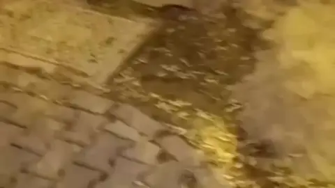 Yenişehir Mahallesi Şinasi Caddesi'nde yol bozulması şikayeti