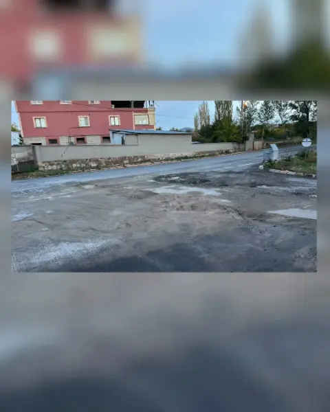 Küçükbürüngüz'de Ağırnas Caddesi yol bozuk