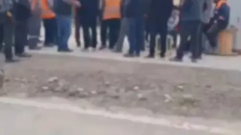 Kartal Kavşağı projesinde işçiler maaş sorunu nedeniyle işi bıraktı