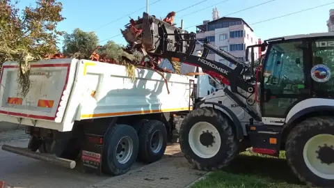 Ceyhan’da temizlik çalışmaları aralıksız sürüyor