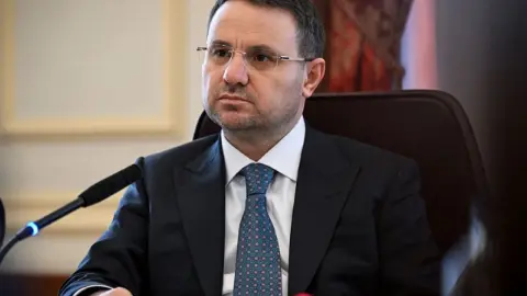 Bakan Gürlek: Fon soruşturmalarında önceliğimiz iyi niyetli yatırımcıların hakkını korumak