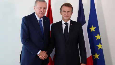 Cumhurbaşkanı Erdoğan, Fransa Cumhurbaşkanı Macron ile telefonda görüştü