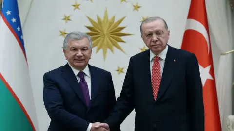 Zorlu’dan Özbekistan Cumhurbaşkanı Mirziyoyev’e karşılama