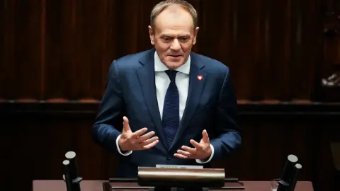 Polonya Başbakanı Tusk, Anayasa Mahkemesi krizinde geri adım atmayacaklarını açıkladı