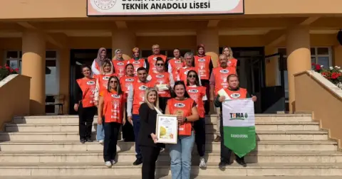 Bandırma’da öğrenciler Doğa Sevgisini Gönüllülükle Büyütüyor