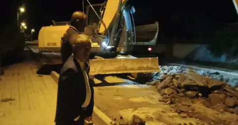 Manyas’ta Yeni Cami Sokak’a Sıcak Asfalt çalışması