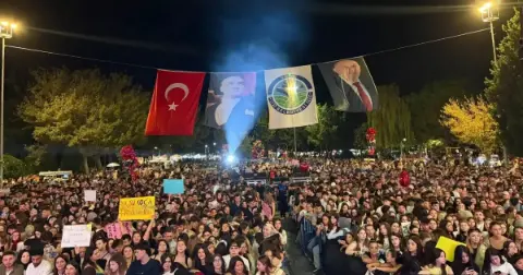 Gönen’de Cumhuriyet Bayramı’nda Aslı Güngör Sahneye çıkacak