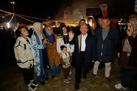 Susurluk’ta İhtiyaç Sahiplerine “evimde Hizmet Var” Desteği