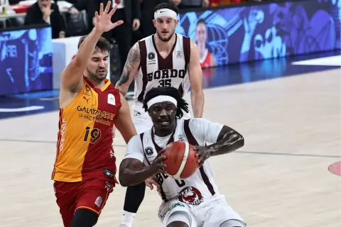 Bordo Bk, Galatasaray Deplasmanında Kaybetti