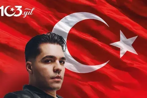Kaygan Yolda Kontrolden çıkan Otomobil Yandı