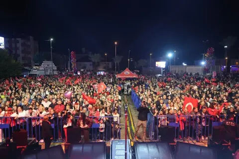 Dursunbey’de Yol Ve Kaldırımlarda çalışma