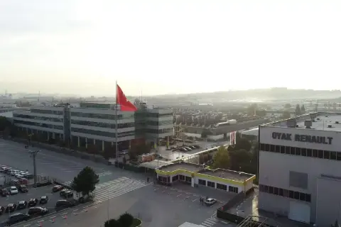 Bordo Bk, Bahçeşehir Koleji İle Evinde Mücadele Edecek