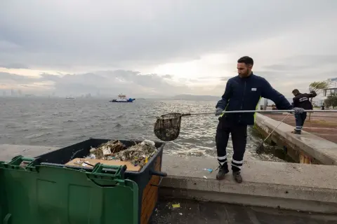Gömeç Ve Burhaniye’de Spor Tesisleri İncelendi