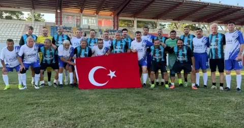 Cumhuriyetin 103. Yılında Masterler Dostluk İçin Sahaya İndi