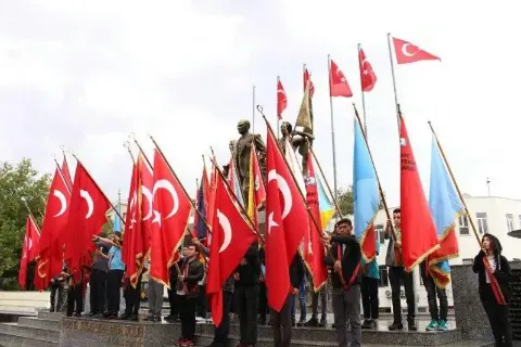 Taşağıl Mahallesi’nde kargir köy evi yandı, sahibi yaralandı