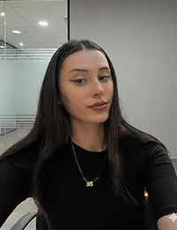 Poyrazlar ışıklarında zincirleme kaza! 3 araç birbirine girdi