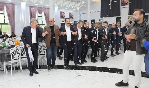 Ortak Akıl ve Mavi Liste ekibi, seçim başarısını kutladı