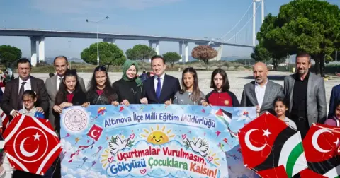 Altınova’da uçurtmalar Gazzeli çocuklar için havalandı